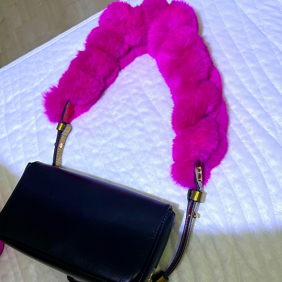 CHRISTIAN LOUBOUTIN ARTEMIS FUCHSIA HOT PINK LEATHER BAG PURSE CLUTCH W/CHAIN - Picture 1 of 8